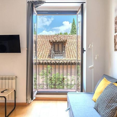 Flat In Barrio De Las Letras / Cervantes20 Madrid Bagian luar foto