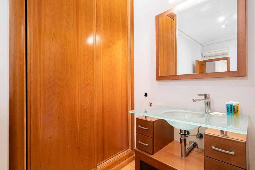 Flat In Barrio De Las Letras / Cervantes20 Madrid Bagian luar foto