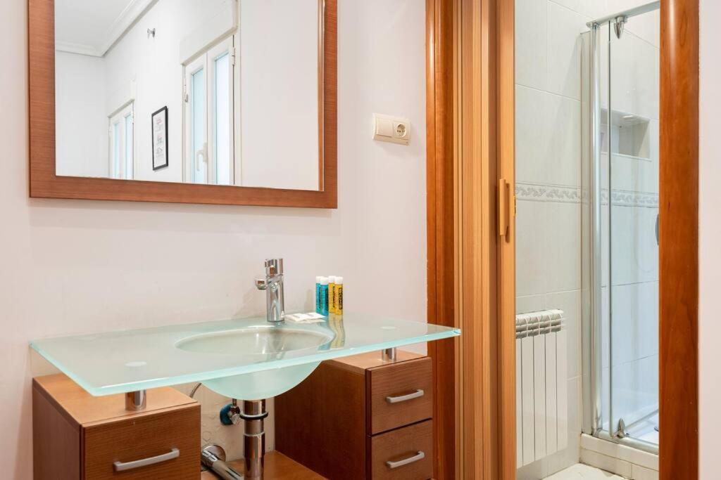 Flat In Barrio De Las Letras / Cervantes20 Madrid Bagian luar foto